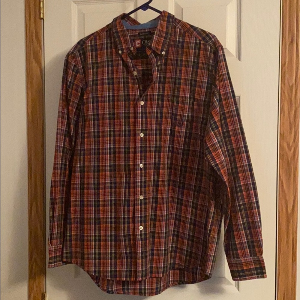 Men’s Size L CHAPS Button up long sleeve shirt